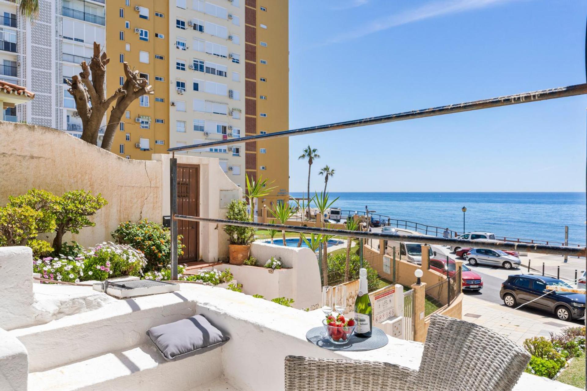 Beachfront Calahonda Apartment By Costarentals - Ref 89 Sitio de Calahonda Esterno foto